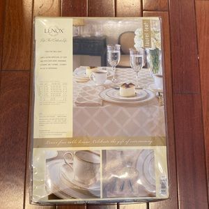 Lenox Laurel Leaf Fine Table Linens